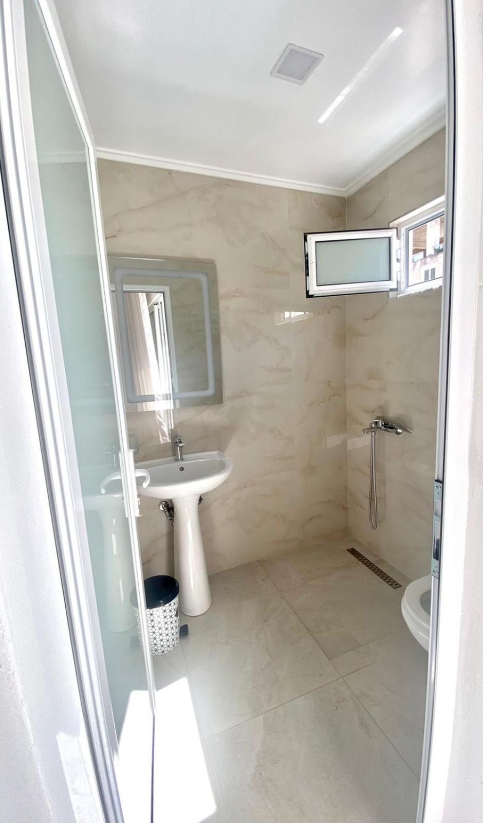 Vila Kleopatra Sarande Bagian luar foto